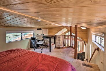 Near Hikes: Cabin W/ Furnished Deck In Show Low