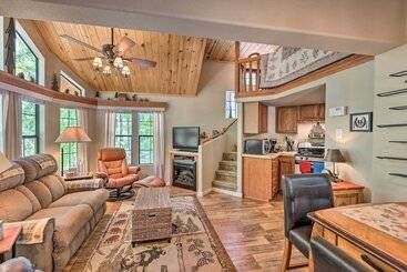 Near Hikes: Cabin W/ Furnished Deck In Show Low