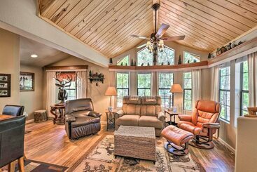 Near Hikes: Cabin W/ Furnished Deck In Show Low
