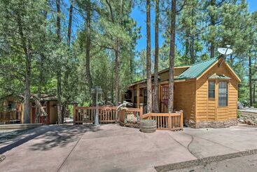 Near Hikes: Cabin W/ Furnished Deck In Show Low