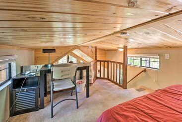 Near Hikes: Cabin W/ Furnished Deck In Show Low