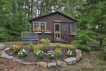 Sprucewold  Boothbay Harbor Cottage W/ Deck
