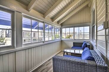 Sunny Seaside Home: Walk To Beach & Promenade