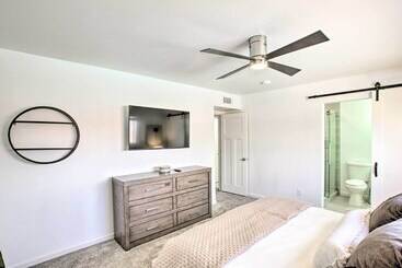 Sunny Tempe Escape: Central Location & Pool