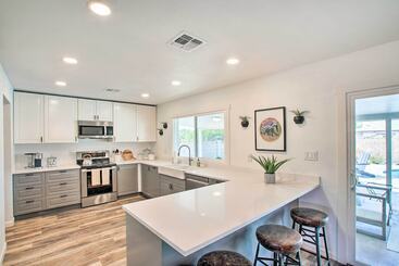 Sunny Tempe Escape: Central Location & Pool