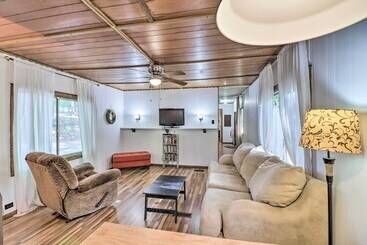 Edgemont Home W/ Deck ~ 9 Mi To Greers Ferry Lake!