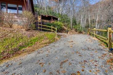 Villa Labri: Magical Maggie Valley Escape!
