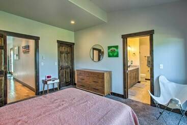 Beautiful Crested Butte Gem W/ Mountain Views