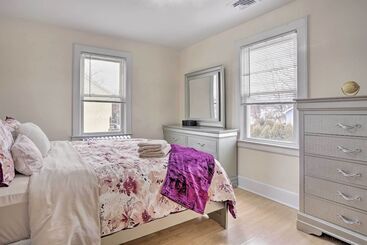 Charming Mamaroneck Home ~ 22 Mi To Manhattan