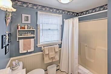 Charming Owls Head Retreat: 2 Mi To Rockland Coast