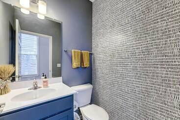 Chic Home W/ Yard < 3 Mi To Dtwn Cincinnati!