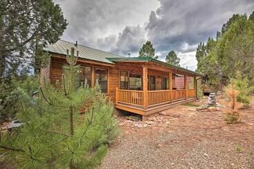 3 Mi To Fool Hollow Lake: Cozy Cabin W/ Deck