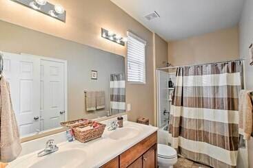 Dog Friendly Arizona Retreat W/ Patio & Grill!