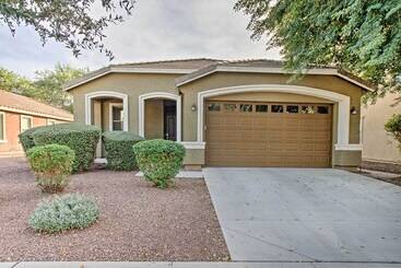 Dog Friendly Arizona Retreat W/ Patio & Grill!