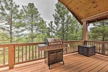 Dog Friendly Show Low Cabin W/ Deck & Views!