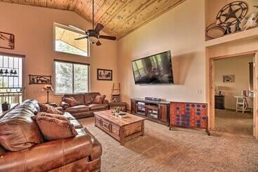Dog Friendly Show Low Cabin W/ Deck & Views!