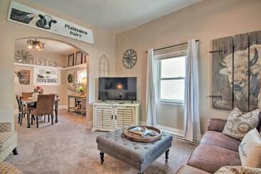 Walk To University: Dtown Laramie Home!