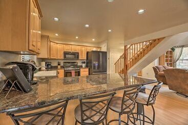 Elk Haven Show Low Cabin W/ Deck & Pool Table!