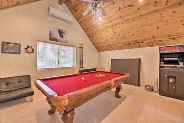 Elk Haven Show Low Cabin W/ Deck & Pool Table!