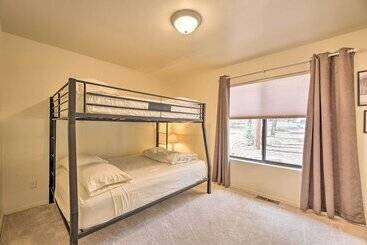 Elk Haven Show Low Cabin W/ Deck & Pool Table!