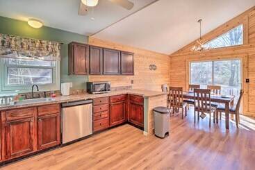 Ski, Hike & Swim: Family Home In Albrightsville!