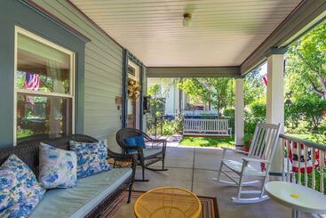 Walk To Dtwn: Historic Prescott Home W/ Yard!