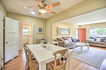 Oceanside Home W/ Yard   Walk To Beach & Pier