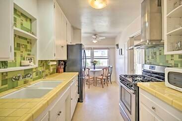 Oceanside Home W/ Yard   Walk To Beach & Pier
