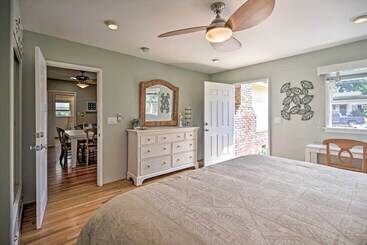 Oceanside Home W/ Yard   Walk To Beach & Pier