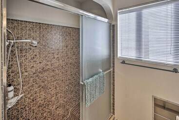 Private Pool & Hot Tub: Havasu Getaway!