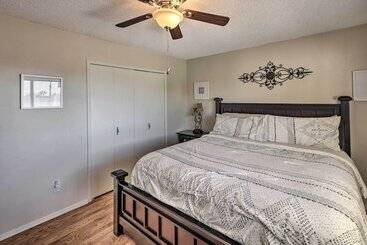 Private Pool & Hot Tub: Havasu Getaway!