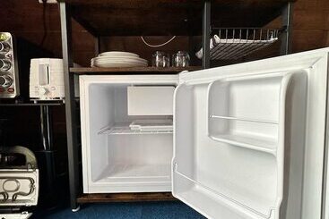 Woodland Camping Pod With Use Of Campsite Bathroom