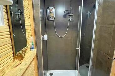 Woodland Camping Pod With Use Of Campsite Bathroom