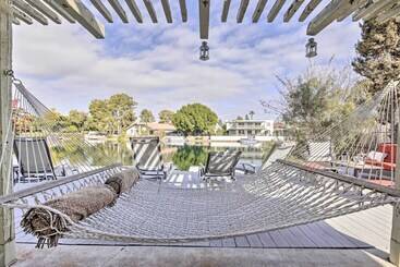 Lakefront Tempe House W/ Sun Deck, Hot Tub & Boats