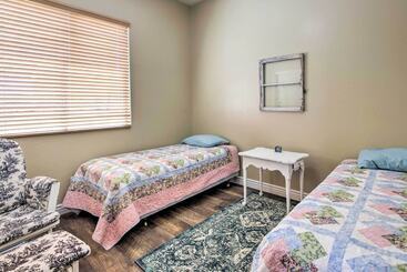 Luxe Queen Creek Escape: Private Pool + Yard!