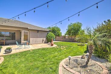 Luxe Queen Creek Escape: Private Pool + Yard!