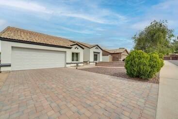 Mesa Home W/ Patio & Grill   4 Mi To Salt River!