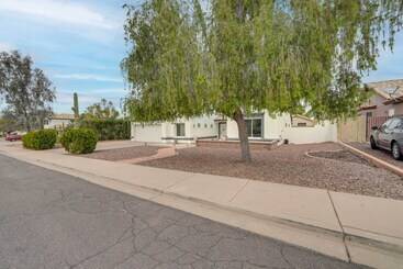 Mesa Home W/ Patio & Grill   4 Mi To Salt River!