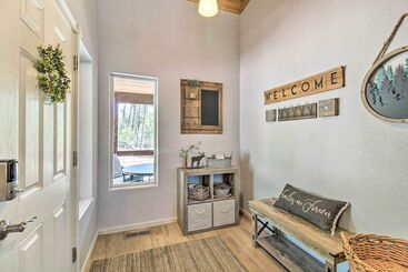 Modern Show Low Cabin Retreat W/ Deck & Grill