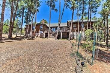 Modern Show Low Cabin Retreat W/ Deck & Grill