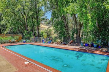Novato Getaway: Pool, Hot Tub, Near Sf Bay!