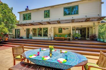 Novato Getaway: Pool, Hot Tub, Near Sf Bay!