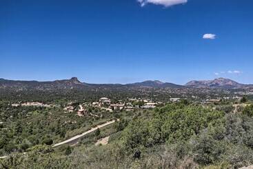 Prescott Cabin W/ Gas Grill ~ 3 Mi To Downtown!
