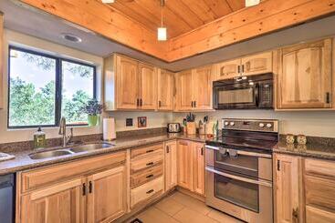Prescott Cabin W/ Gas Grill ~ 3 Mi To Downtown!