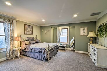 The Barn House: Caldwell Mtn Retreat W/ Hot Tub!