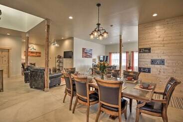 Unique Cortez Family Getaway W/ Mountain Views!