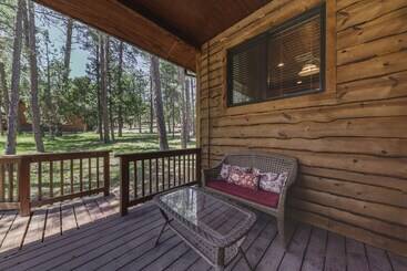 بيت ريفى Well Appointed Alto Cabin W/ Fire Pit & Pool Table