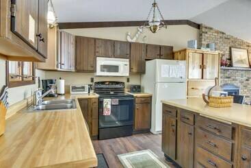 Breezy Point House W/ Dock On Pelican Lake!
