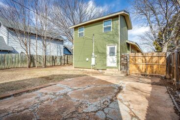 Chic Lawton Home, 5 Mins To Fort Sill!