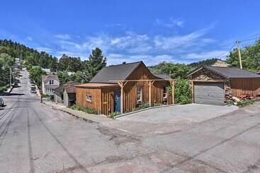 Cozy Black Hills Cabin W/ Deck ~ 3 Mi To Deadwood!